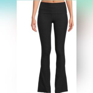 Beyond Yoga Women's Spacedye Foldover Pants Small
Darkest Night